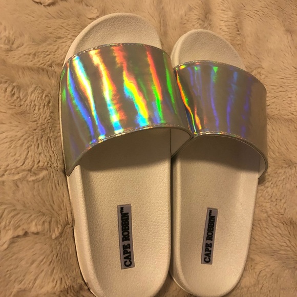 Cape Robin slides - Picture 3 of 3